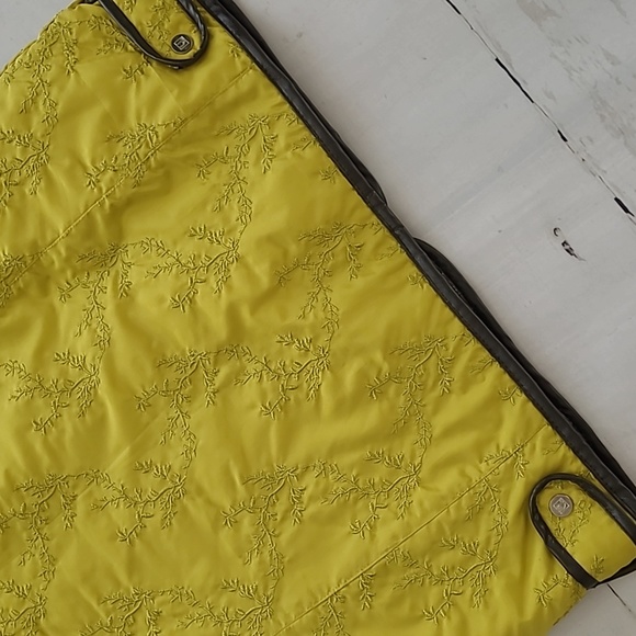 Carole Little Embroidered Chartreuse Vest - Picture 12 of 13